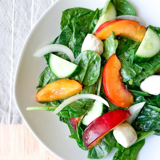Nectarine Spinach Salad - Recipe photo by Sugarylogic
