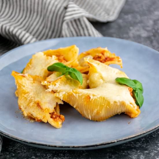 Stuffed pasta shells with meat - Recipe photo by Good Balanced Food