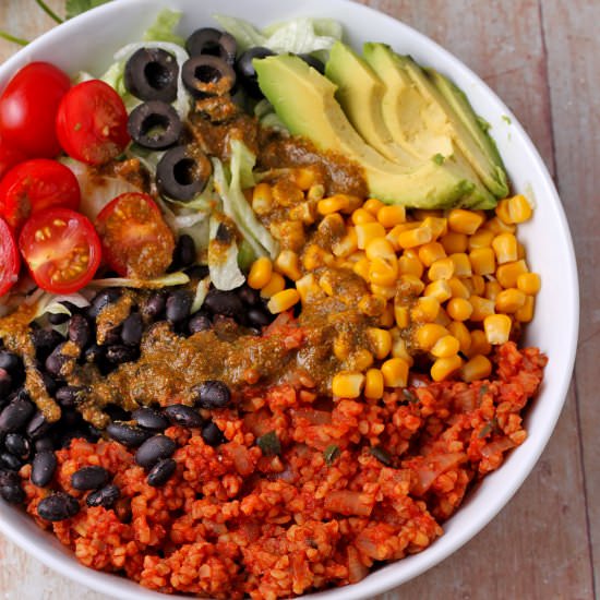 Mexican bulgur bowls - Recipe photo by veganwithgusto