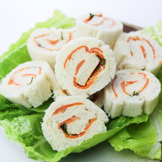 Vegan Bread Pinwheels - Recipe photo by aVegTasteFromAtoZ