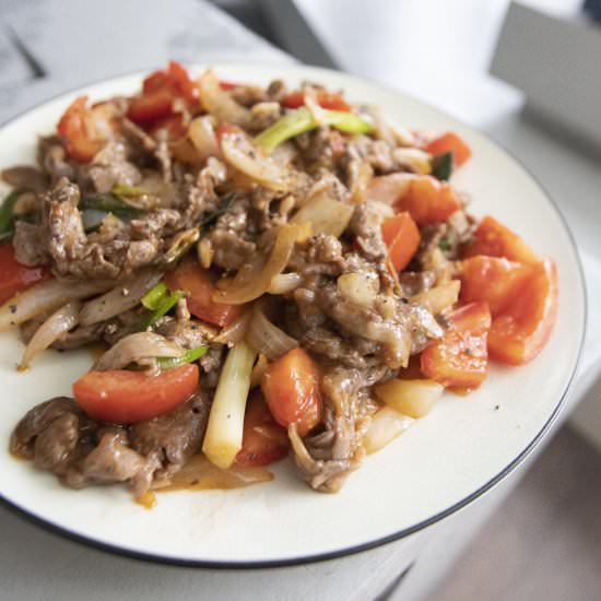Tomato beef stir-fry - Recipe photo by foodmakesmehappy