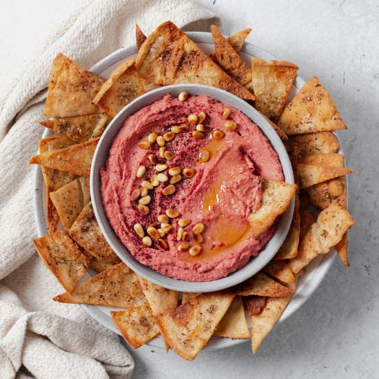 BEET HUMMUS - Recipe photo by thehealthfulideas