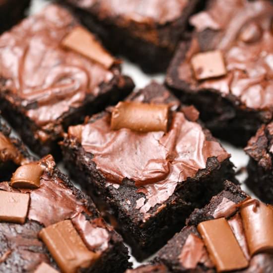 Fudgy Chocolate Chunk Brownies - Recipe photo by thebakingchocolatess