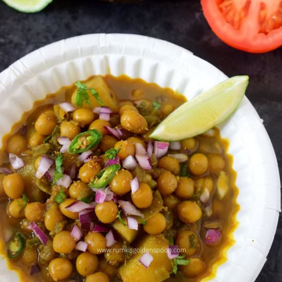 Ghugni - Recipe photo by rumkisgoldenspoon