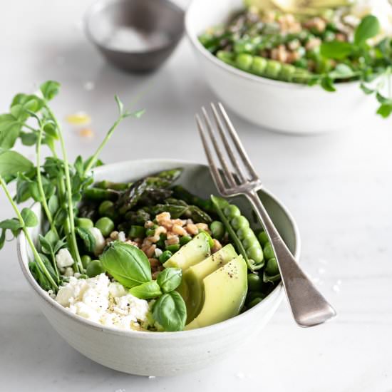 farro bowl with peas and asparagus - Recipe photo by withspice