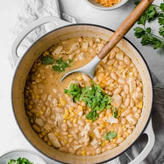 Creamy White Chicken Chili - Recipe photo by Jar Of Lemons