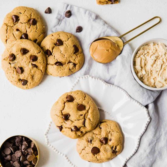 Peanut Butter Chocolate Cookies - Recipe photo by Jar Of Lemons