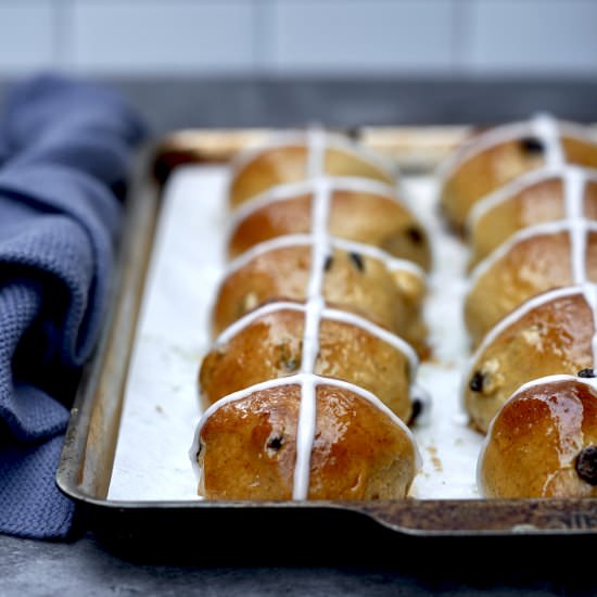 Hot Cross Buns - Recipe photo by simmerandsauce