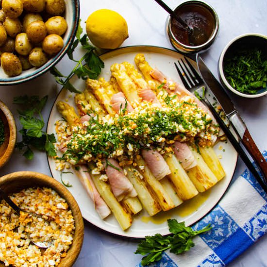 A White Asparagus Recipe - Recipe photo by Devancameron