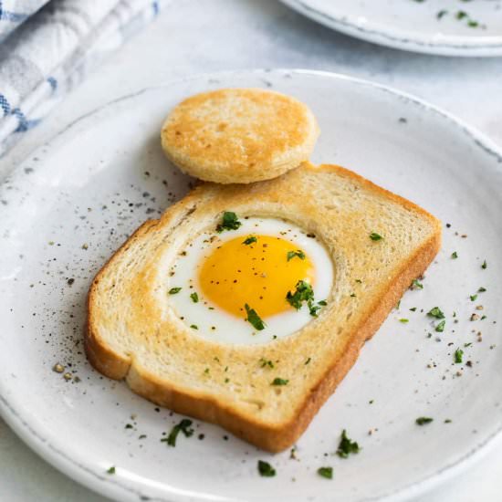 Eggs in a Basket - Recipe photo by culinaryhill