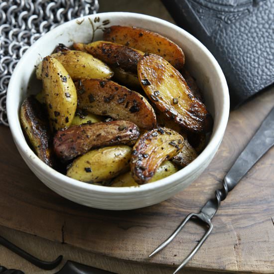 otik's spiced potatoes - Recipe photo by The Gluttonous Geek