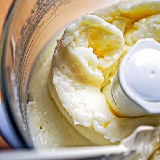Lebanese Garlic Sauce – Toum - Recipe photo by Silk Road Recipes