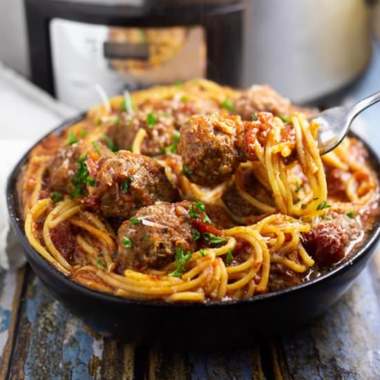 Crock Pot Spaghetti and Meatballs - Recipe photo by thegraciouswife