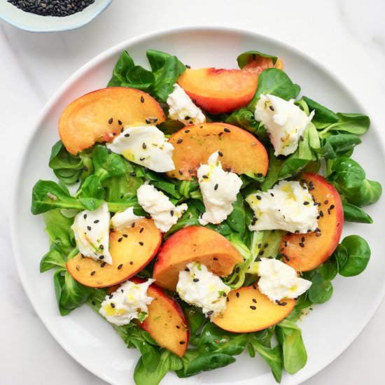 Peach and mozzarella salad - Recipe photo by Low Histamine Kitchen
