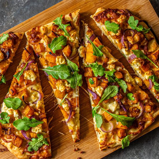 PUMPKIN AND CARAMELISED ONION PIZZA - Recipe photo by TaylahsKitchen