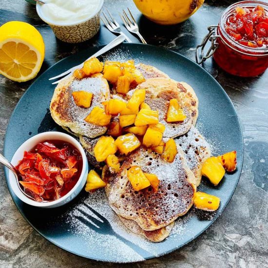 Ricotta pancakes with pineapple - Recipe photo by ramonascuisine