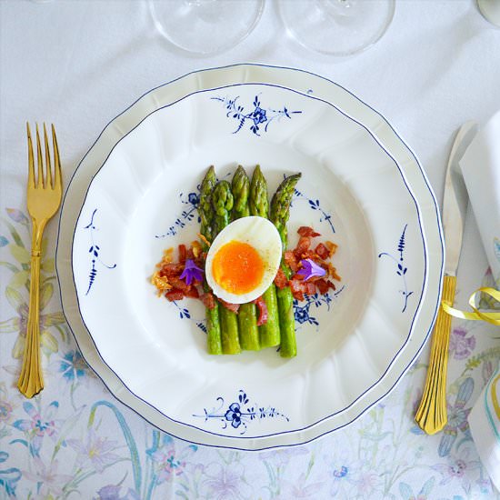 Green Asparagus, Bacon & Egg - Recipe photo by gerifood