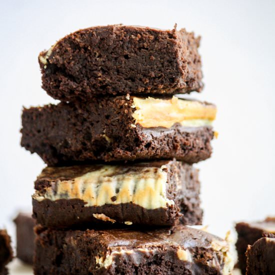 Cheesecake Swirl Brownies - Recipe photo by The Desserted Girl