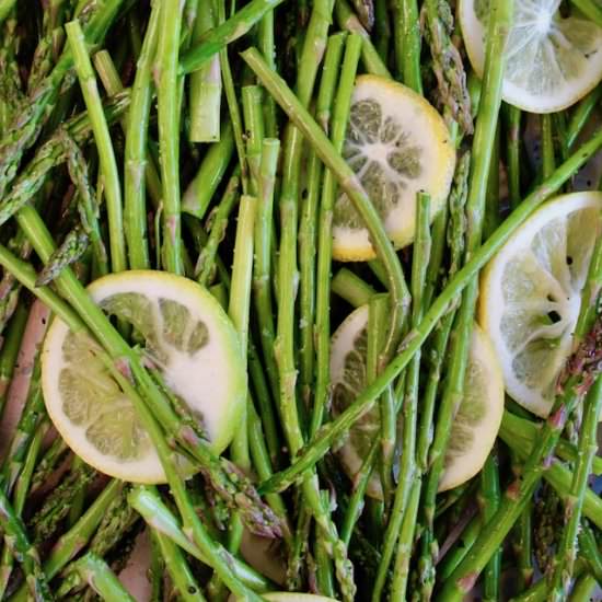 Lemon Grilled Asparagus in Foil - Recipe photo by cookingontheweekends