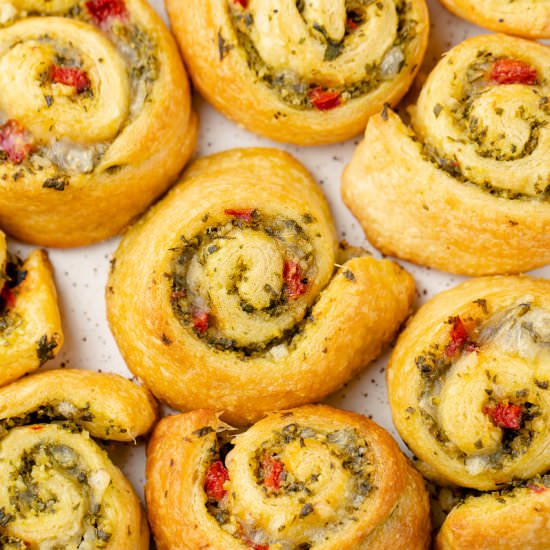 4-Ingredient Pesto Pinwheels - Recipe photo by sweetsimplevegan
