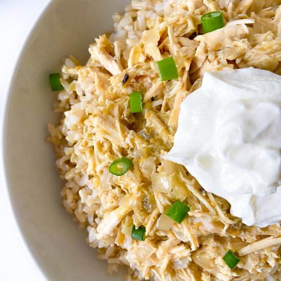 Slow-Cooker Salsa Verde Chicken - Recipe photo by Sugarylogic