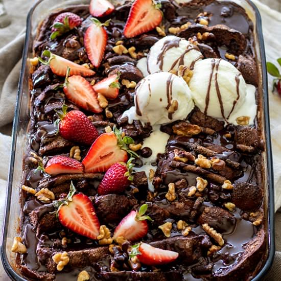 chocolate hot cross bun pudding - Recipe photo by URBANBAKES