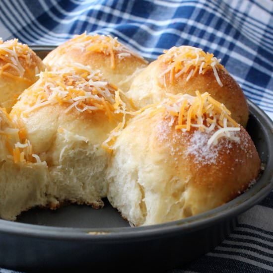 Pan de Siosa (Filipino Rolls) - Recipe photo by MyRecipeReviews