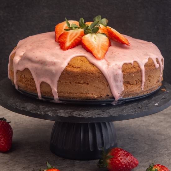 Homemade Strawberry Cake - Recipe photo by allthingsbread