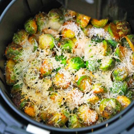 Air Fryer Brussel Sprouts - Recipe photo by peasandpeonies