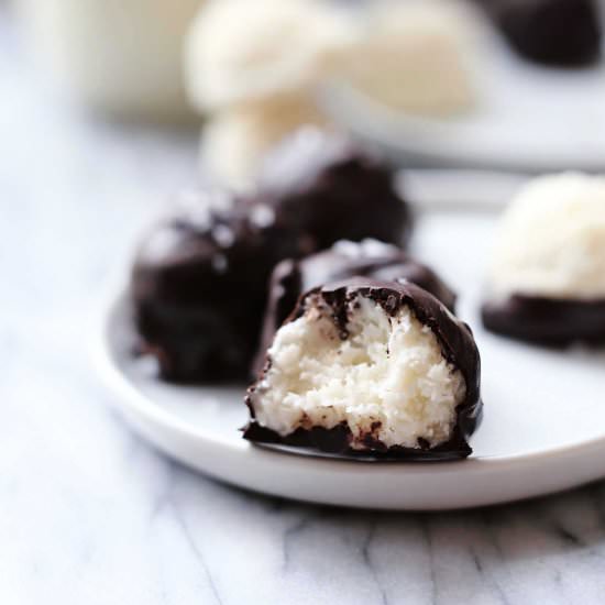 Healthier Chocolate Coconut Balls - Recipe photo by Delightful Mom Food