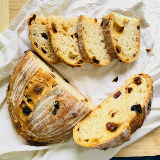 Sourdough sun-dried tomato bread - Recipe photo by spicytamarind