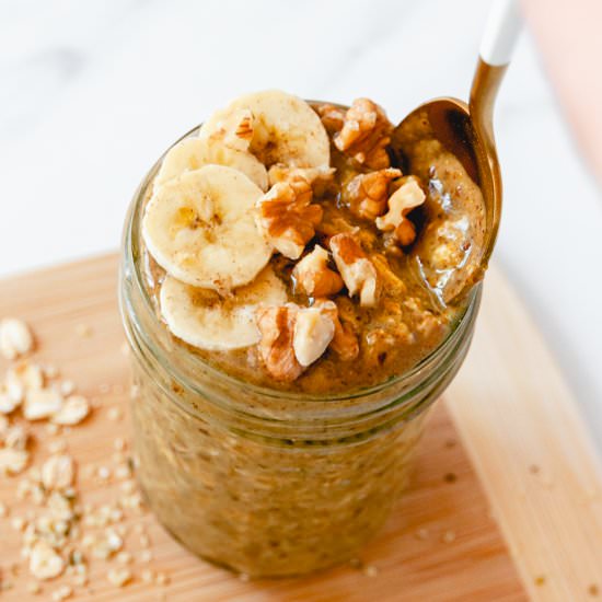 Banana Cinnamon Overnight Oats - Recipe photo by Plant-Powered Cooking