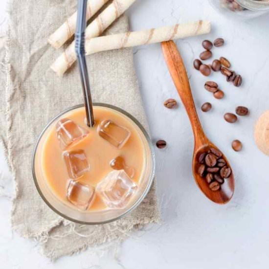 White Chocolate Iced Coffee - Recipe photo by Everything Pretty