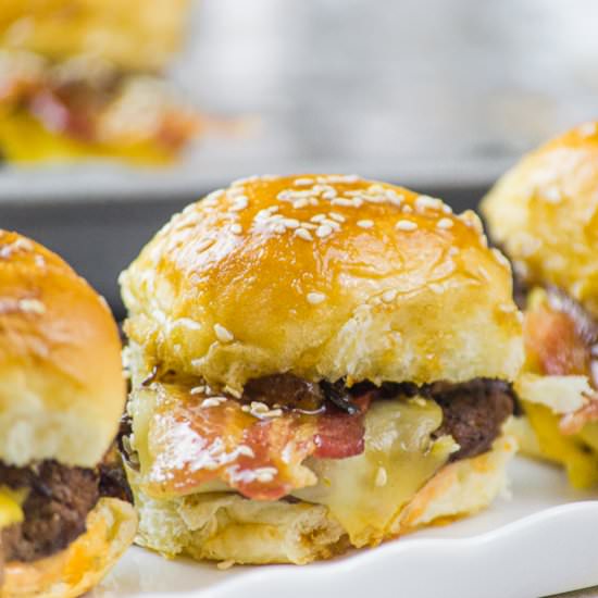 Smash Burger Sliders - Recipe photo by House of Elyn Ryn