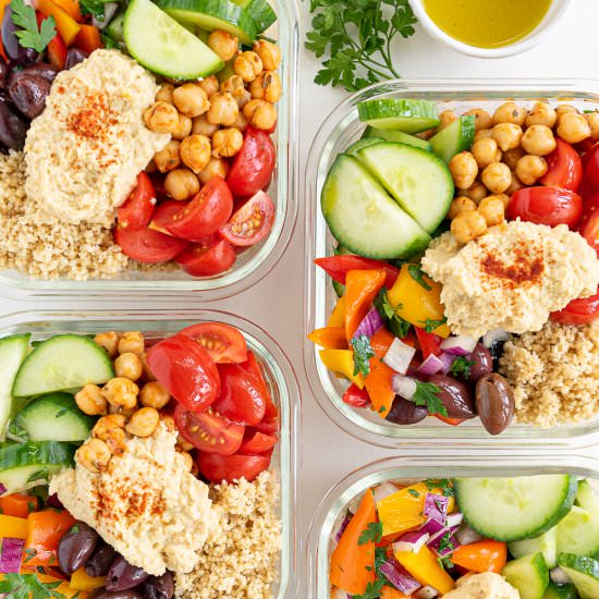 Mediterranean meal prep lunch box - Recipe photo by saragatheringdreams