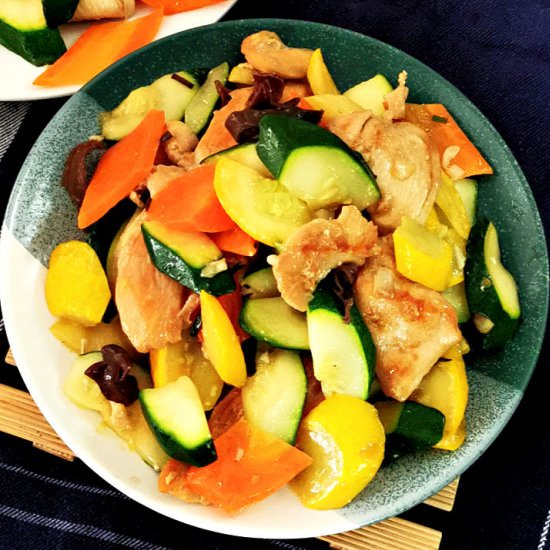Zucchini stir fry with chicken - Recipe photo by Taste of Asian Food