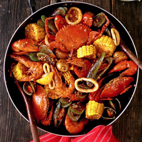 CAJUN SEAFOOD BOIL - Recipe photo by foxy folksy