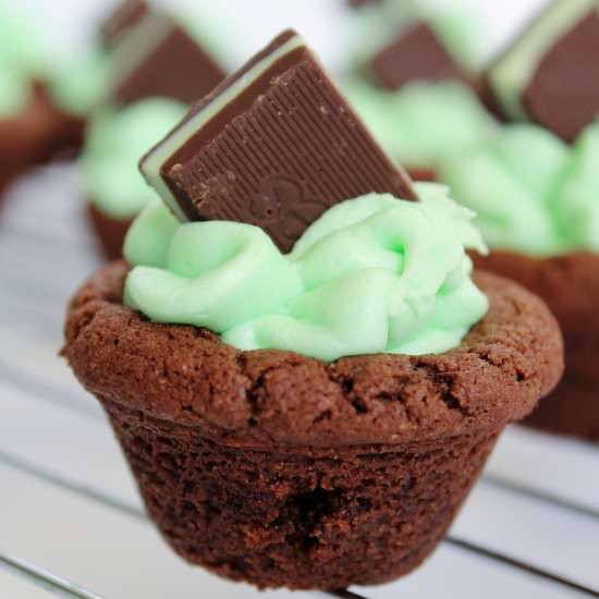 Mint Chocolate Mini Cookie Cups - Recipe photo by bklynactivemama