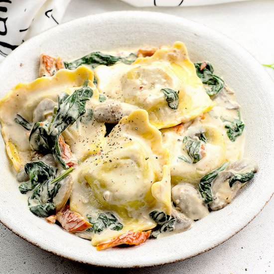 Mushroom Ravioli sauce - Recipe photo by Chefjar