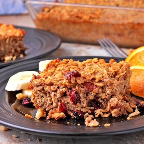 Vegan baked oatmeal - Recipe photo by veganwithgusto