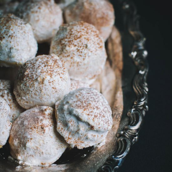 Pumpkin Cheesecake Balls - Recipe photo by lesyaholzapfel