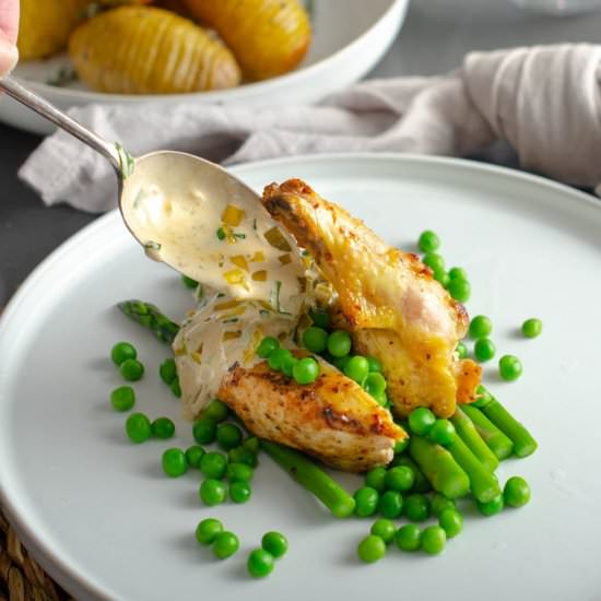 Creamy tarragon chicken - Recipe photo by lostinf00d