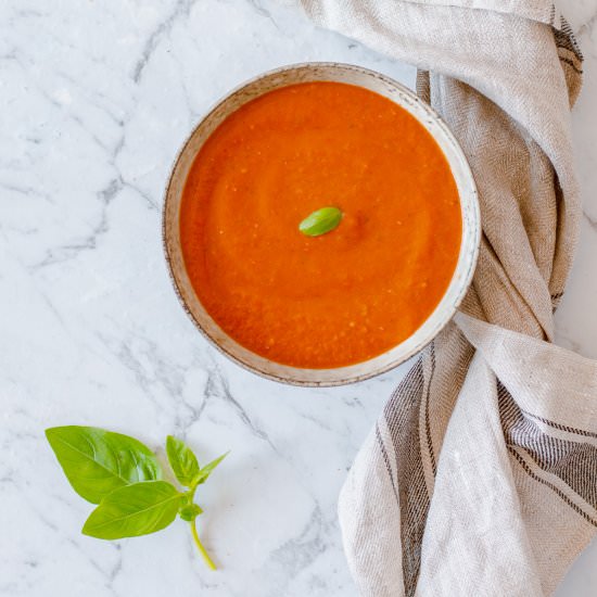 Roasted Tomato Basil Soup - Recipe photo by Easy Deliciousness