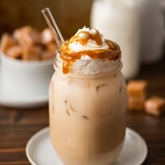 Iced Caramel Latte - Recipe photo by BakingMischief