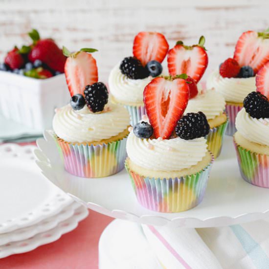 White Cupcakes with Mixed Berries - Recipe photo by TheCakeChica