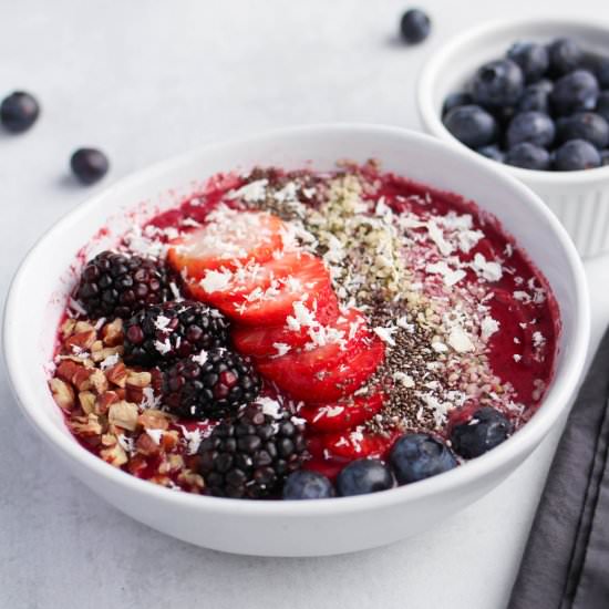 Very Berry Keto Smoothie Bowl - Recipe photo by lesyaholzapfel