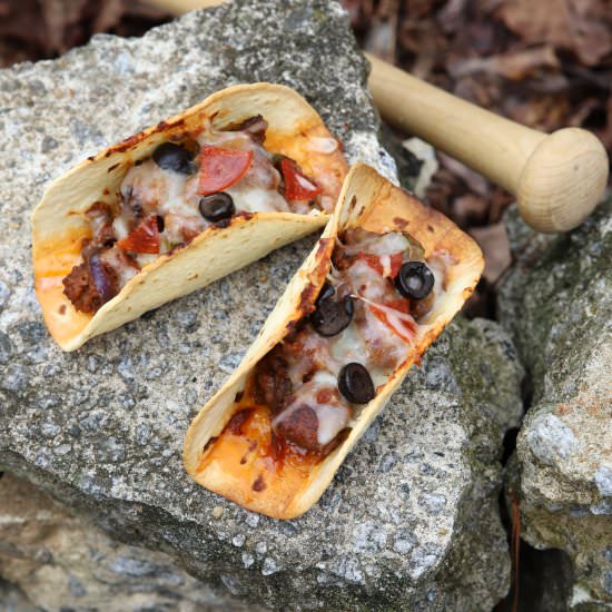 possum springs pizzatacos - Recipe photo by The Gluttonous Geek