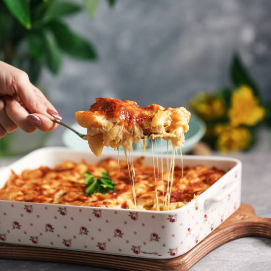 The Best Mac and Cheese Recipe Ever - Recipe photo by yummology