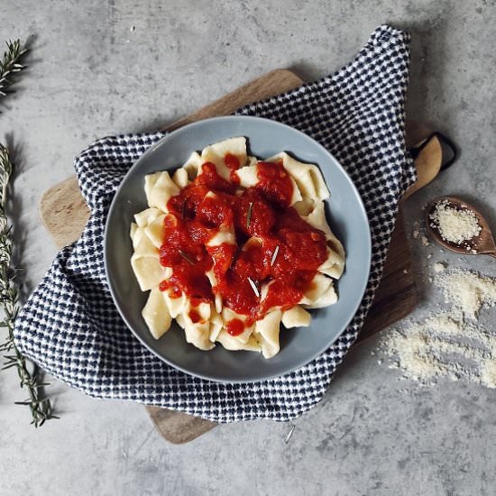 Fuži with tomato sauce & rosemary - Recipe photo by Ana Cerovski