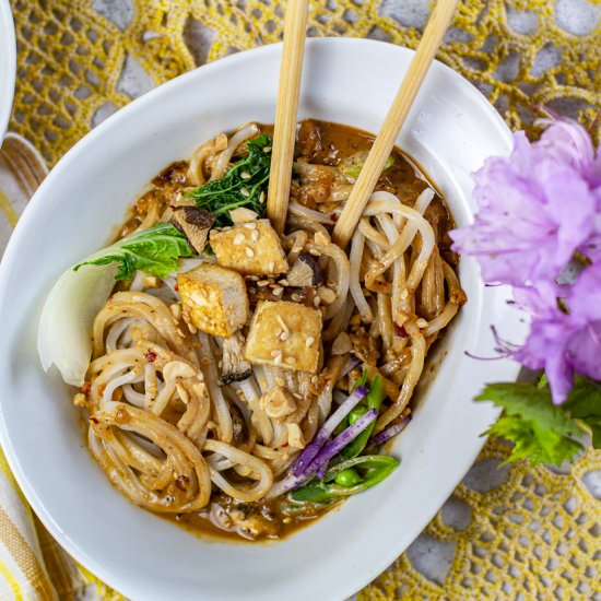 Dan Dan Noodles Vegan - Recipe photo by a zest for life